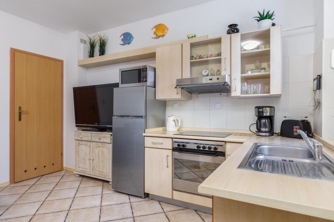 Apartment With Veranda Torunska Pobierowo By Noclegi Renters Bagian luar foto